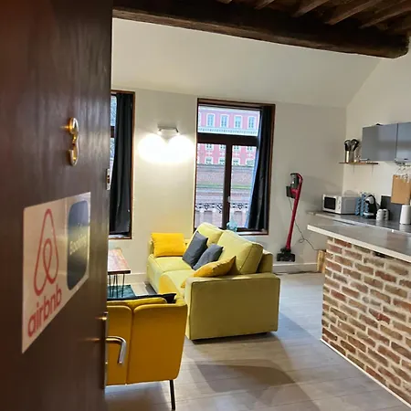 Le Duplex Des Remparts Лилль